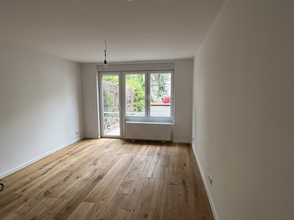Kernsaniertes Schmuckstück mit Einbauküche inkl. Waschmaschine mit Trockenfunktion